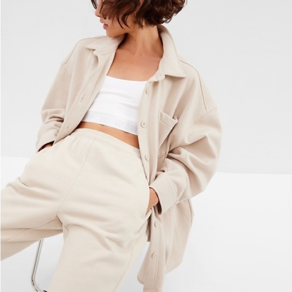 GAP Beige Vintage Soft Button Up Comfy Cozy Relaxed Shirt Jacket Shacket
